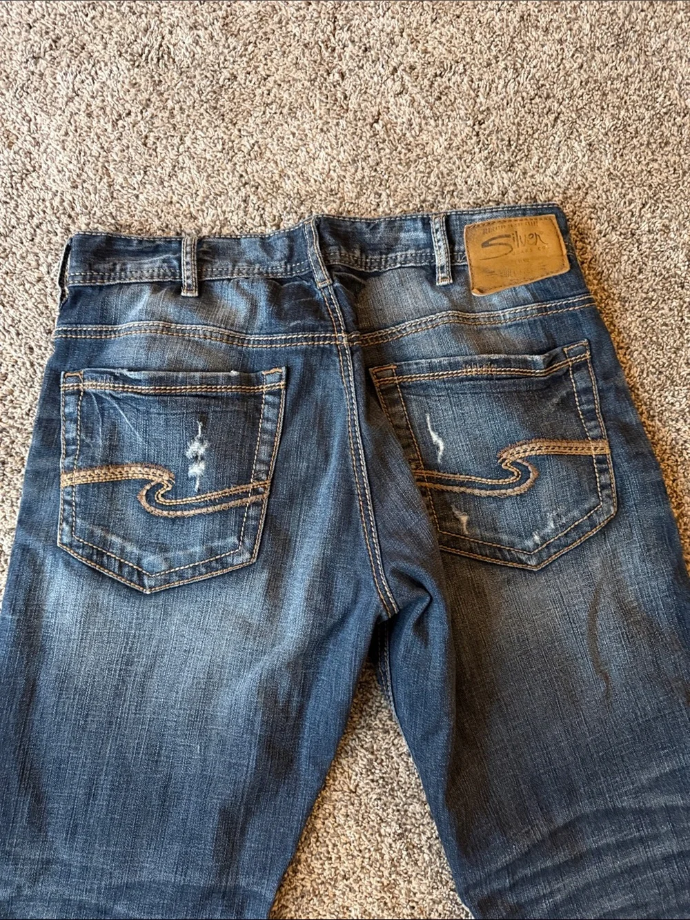 Silver Jeans Co. Men's Straight Jeans in Blue Wash